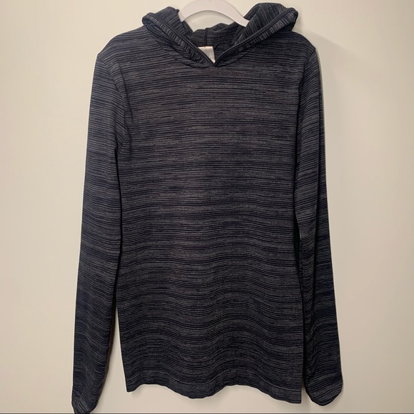 Fabletics Megan Seamless Lurex Pullover - Picture 9 of 11